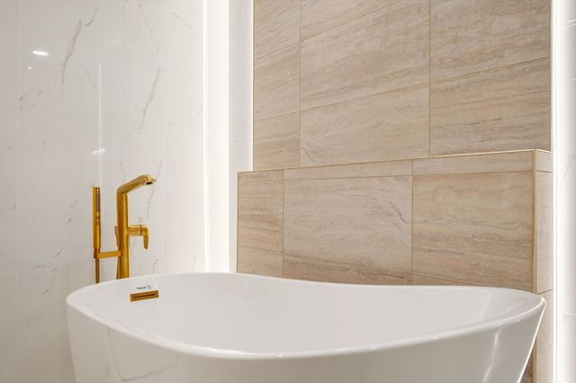 75-83 Cambridge Parkway 101, Cambridge, MA 02142