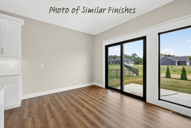 208 N 15th Street, Leclaire, IA 52753