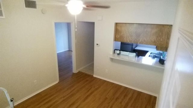 706 W 22nd ST 204, Austin, TX 78705