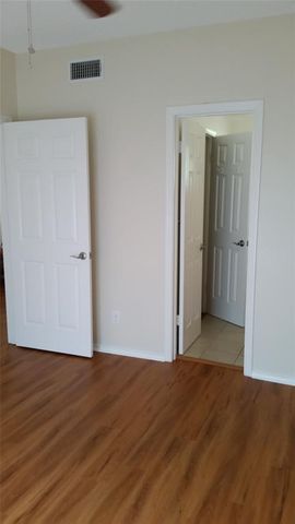 706 W 22nd ST 204, Austin, TX 78705