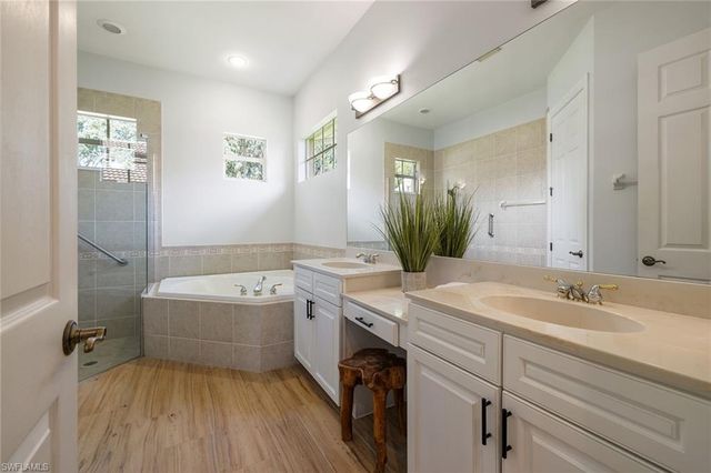6840 Bent Grass DR, Naples, FL 34113