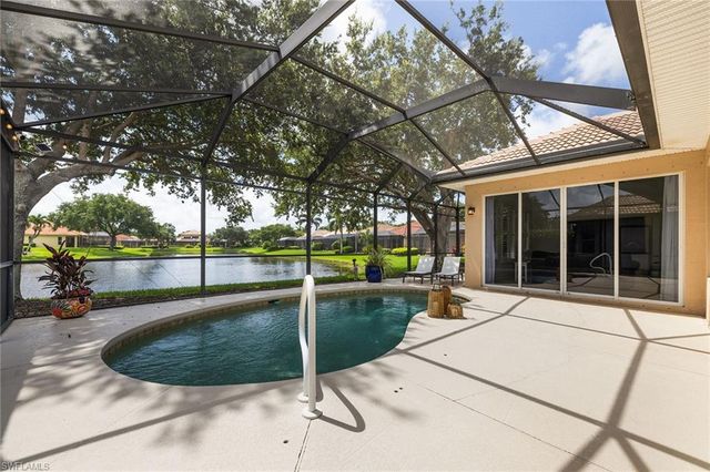 6840 Bent Grass DR, Naples, FL 34113