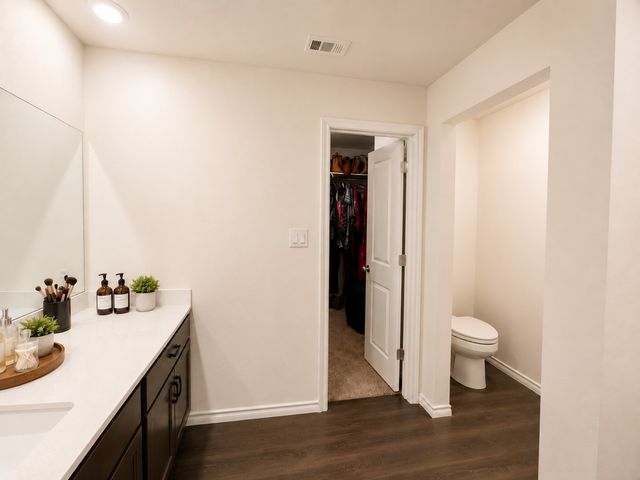 709 Glover Drive, Aubrey, TX 76227