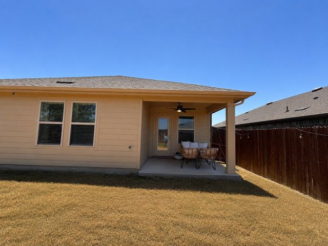 709 Glover Drive, Aubrey, TX 76227