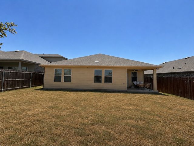 709 Glover Drive, Aubrey, TX 76227