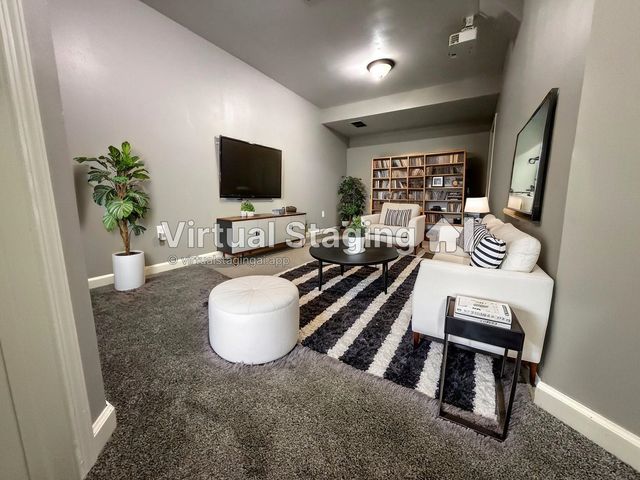 9906 E 17th Ln, Spokane Valley, WA 99206