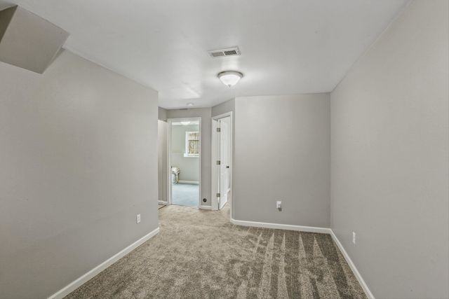 9906 E 17th Ln, Spokane Valley, WA 99206