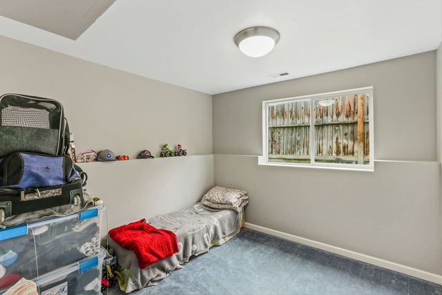 9906 E 17th Ln, Spokane Valley, WA 99206