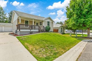 9906 E 17th Ln, Spokane Valley, WA 99206