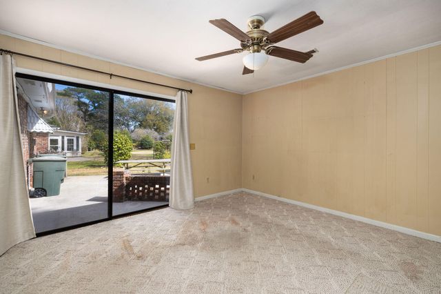 1247 Northfield Place, Hanahan, SC 29410