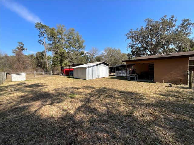 20735 SE HIGHWAY 42, Umatilla, FL 32784