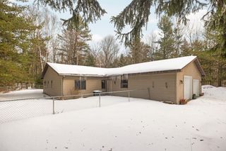 211 E 7th Street, Leelanau Twp, MI 49670