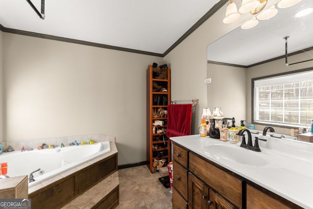 684 Underwood Farm Road, Cleveland, GA 30528