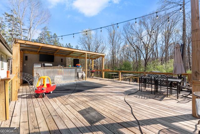 684 Underwood Farm Road, Cleveland, GA 30528