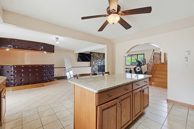 7 Diane Way, Westport, MA 02790