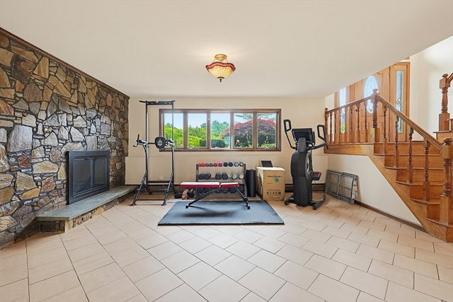 7 Diane Way, Westport, MA 02790