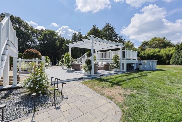 7 Diane Way, Westport, MA 02790