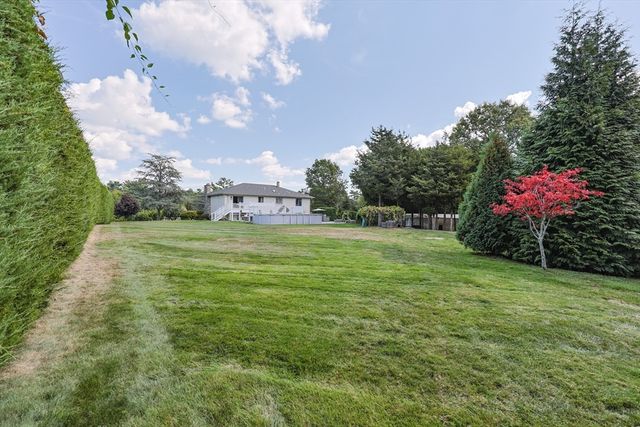 7 Diane Way, Westport, MA 02790