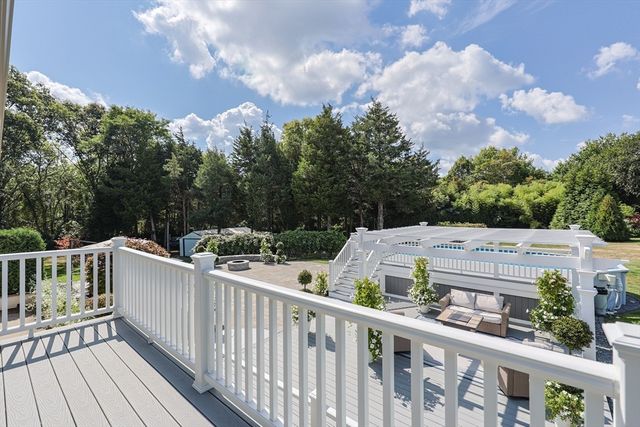 7 Diane Way, Westport, MA 02790