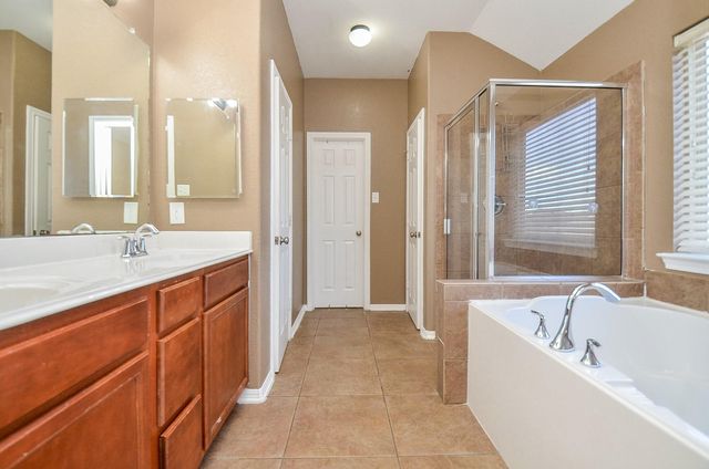 5411 Rio Drive, Baytown, TX 77521