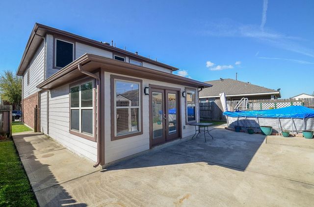 5411 Rio Drive, Baytown, TX 77521