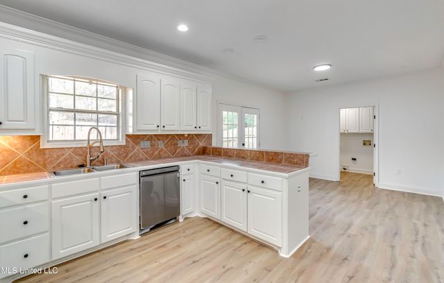 1116 Ellington Court, Brandon, MS 39042