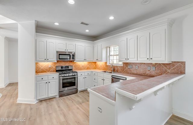 1116 Ellington Court, Brandon, MS 39042