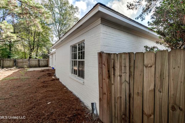 1116 Ellington Court, Brandon, MS 39042