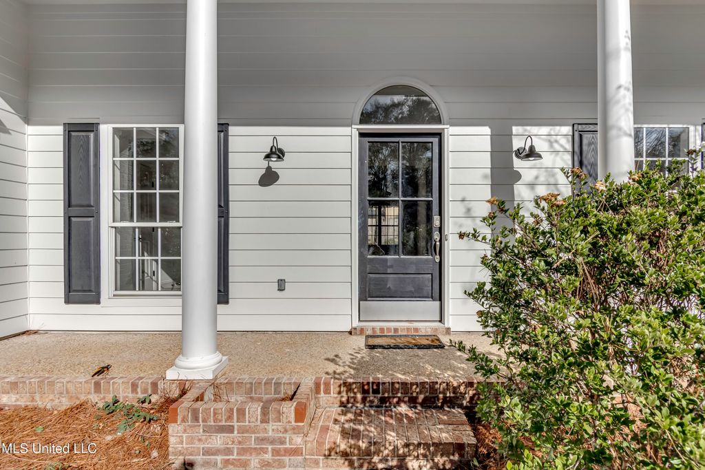 1116 Ellington Court, Brandon, MS 39042