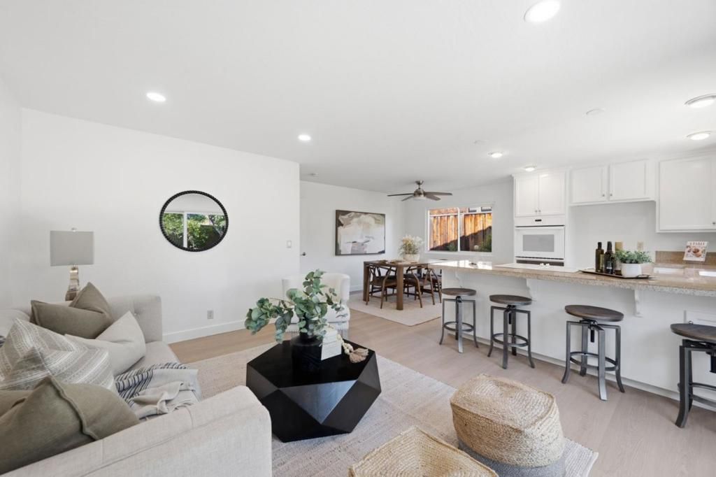 Image 15 of property listing at 2984 Silver, San Jose, CA 95135