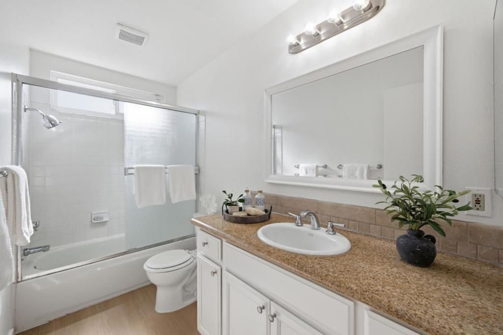 Image 24 of property listing at 2984 Silver, San Jose, CA 95135