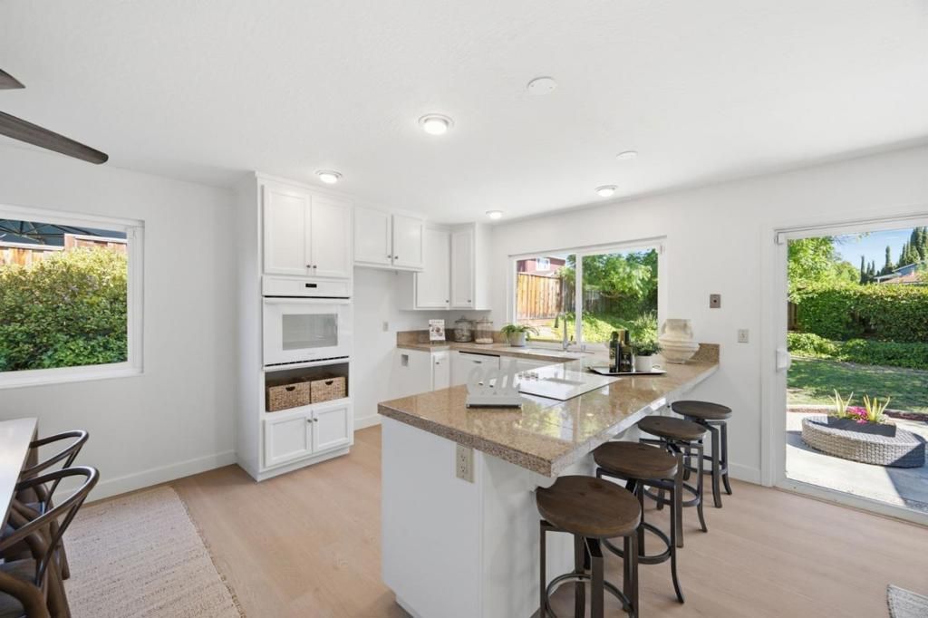 Image 5 of property listing at 2984 Silver, San Jose, CA 95135