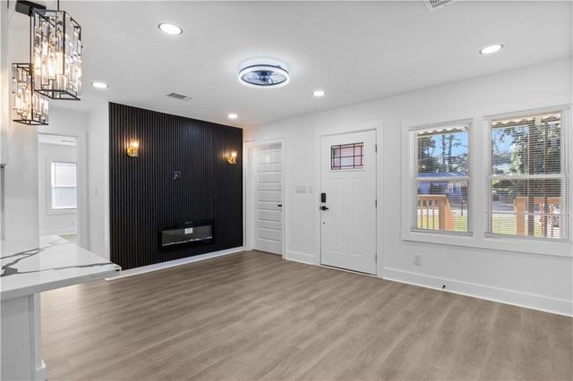 4253 Hanes Drive, Decatur, GA 30035
