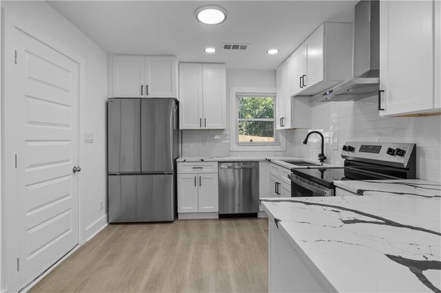 4253 Hanes Drive, Decatur, GA 30035