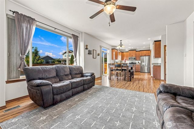 2465 Cirrus Lane, Ferndale, WA 98248