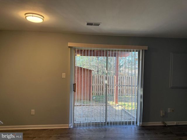 1935 WINSLOW CT, Woodbridge, VA 22191