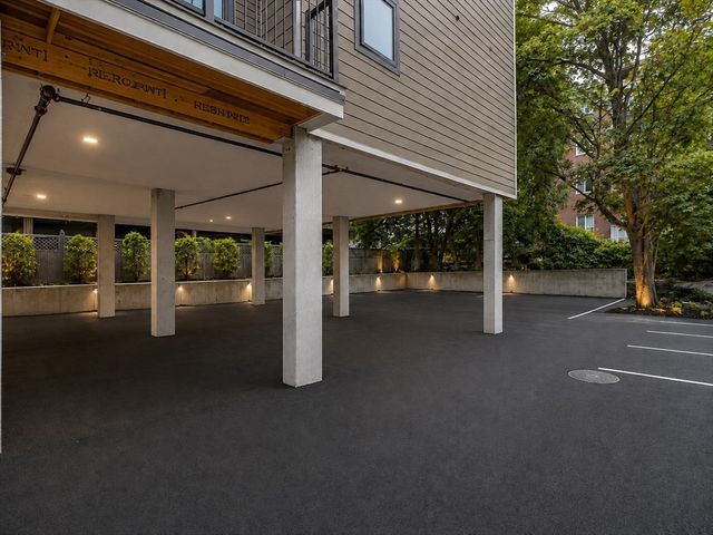 820 Hyde Park Ave. 101, Boston, MA 02136