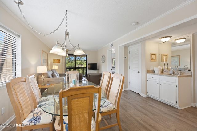 40 Folly Field Rd Apt E24, Hilton Head Island, SC 29928