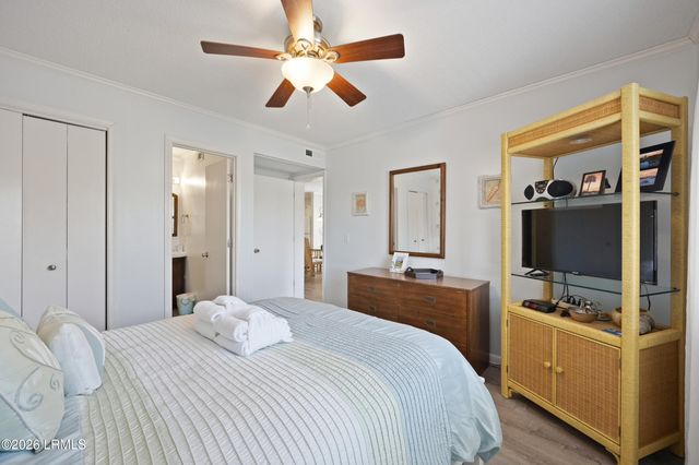 40 Folly Field Rd Apt E24, Hilton Head Island, SC 29928