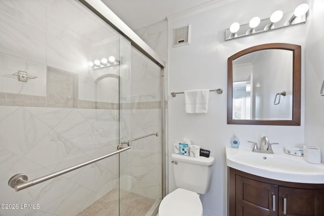 40 Folly Field Rd Apt E24, Hilton Head Island, SC 29928