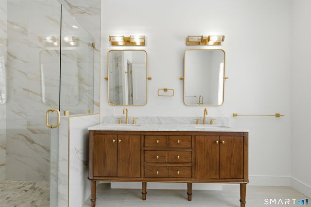 511 Den Road, Stamford, CT 06903