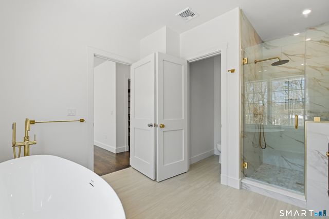 511 Den Road, Stamford, CT 06903