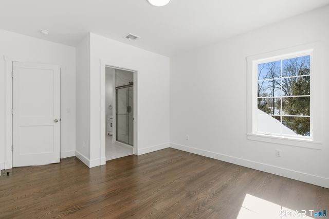 511 Den Road, Stamford, CT 06903