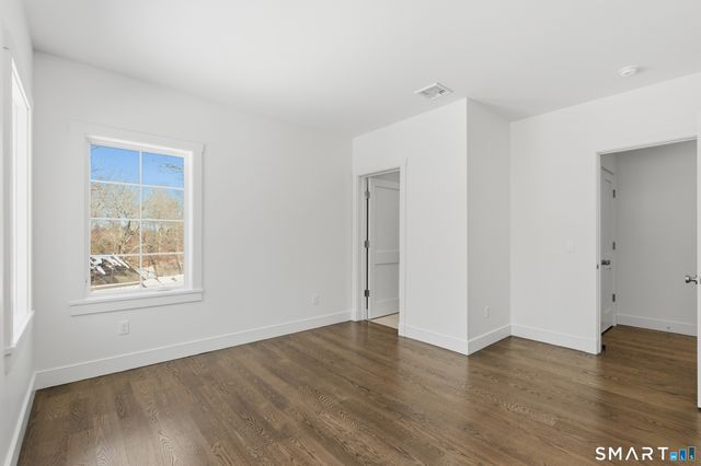 511 Den Road, Stamford, CT 06903