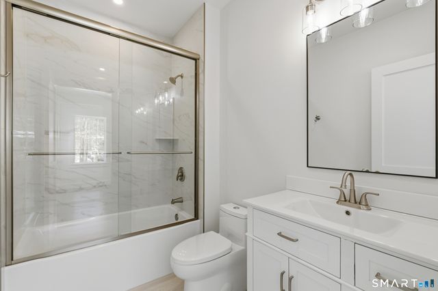 511 Den Road, Stamford, CT 06903