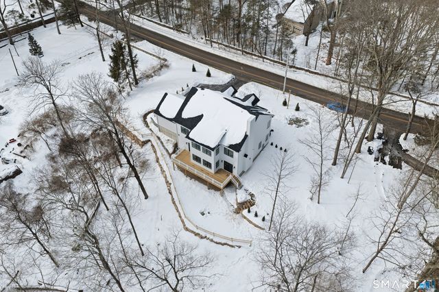 511 Den Road, Stamford, CT 06903