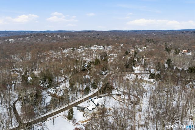 511 Den Road, Stamford, CT 06903