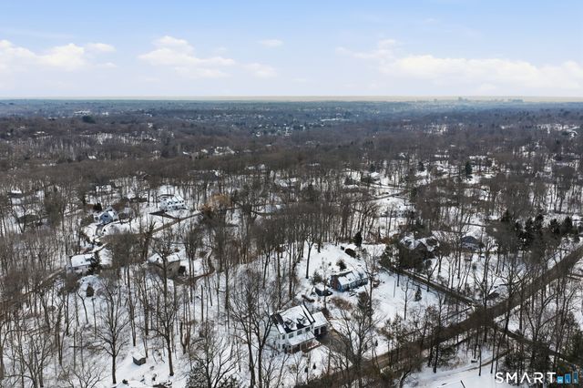 511 Den Road, Stamford, CT 06903