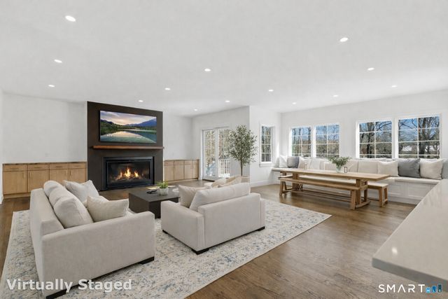 511 Den Road, Stamford, CT 06903