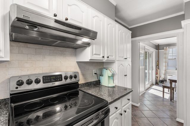 16 Maple Ave, Danvers, MA 01923